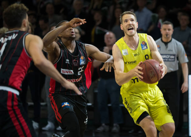 聚集中进行 聚集中进行