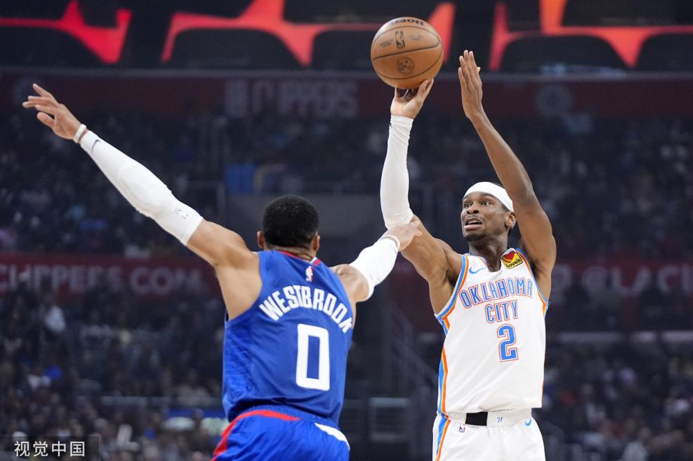 她的发球状 她的发球状